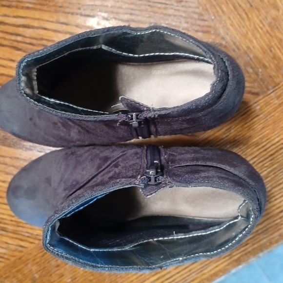 Rampage Faux Suede Ankle Heeled Boots - Picture 6 of 8